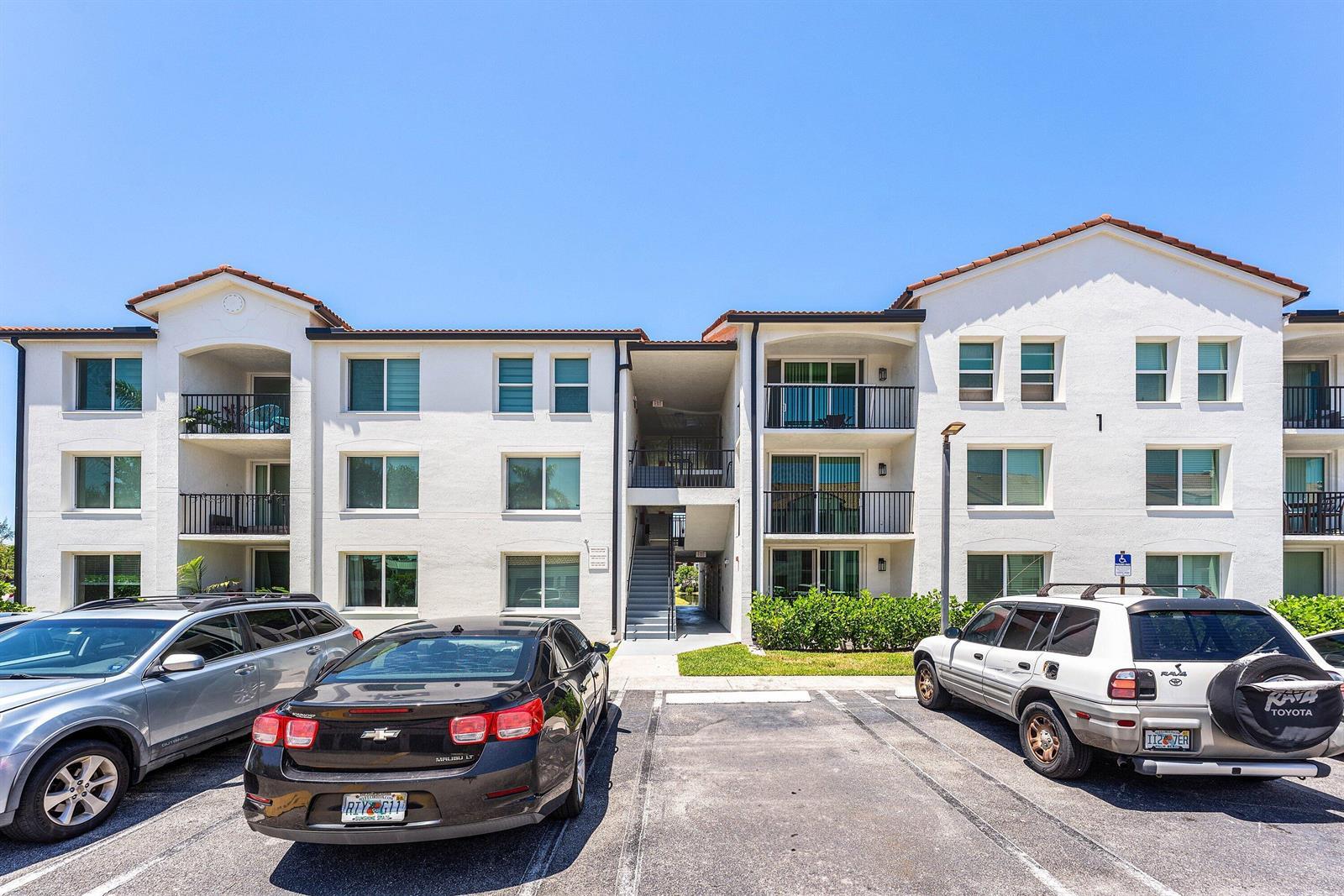 118 Villa Circle # 118, Boynton Beach FL 33435 photo 2