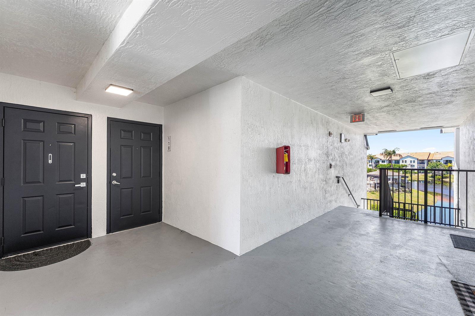 118 Villa Circle # 118, Boynton Beach FL 33435 photo 4
