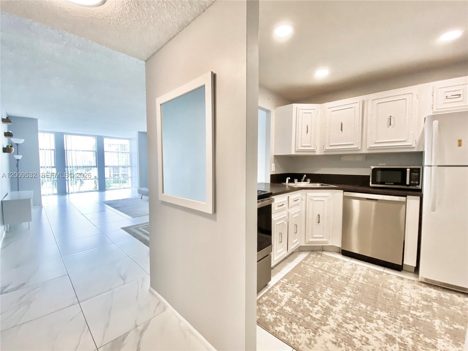 601 Three Islands Blvd # 314, Hallandale Beach FL 33009 photo 3