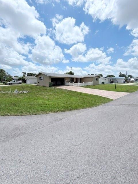 1121 NW 86th Ter, Pembroke Pines FL 33024 photo 2