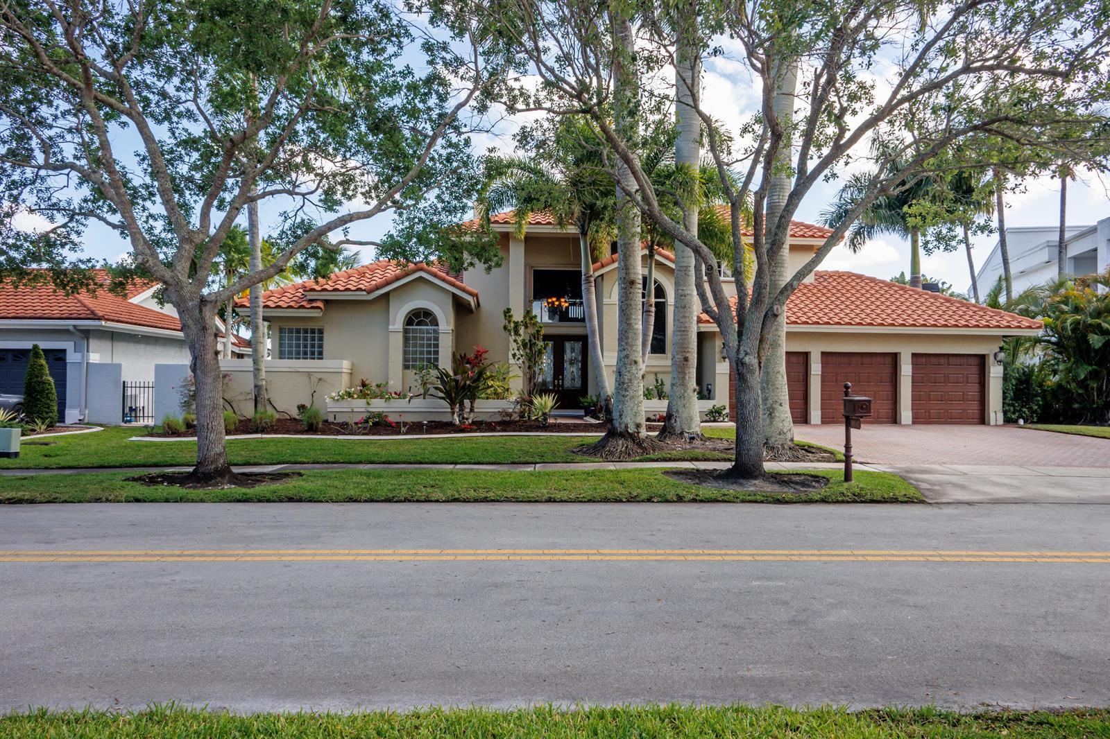 18142 NW 15th Court, Pembroke Pines FL 33029 photo 2