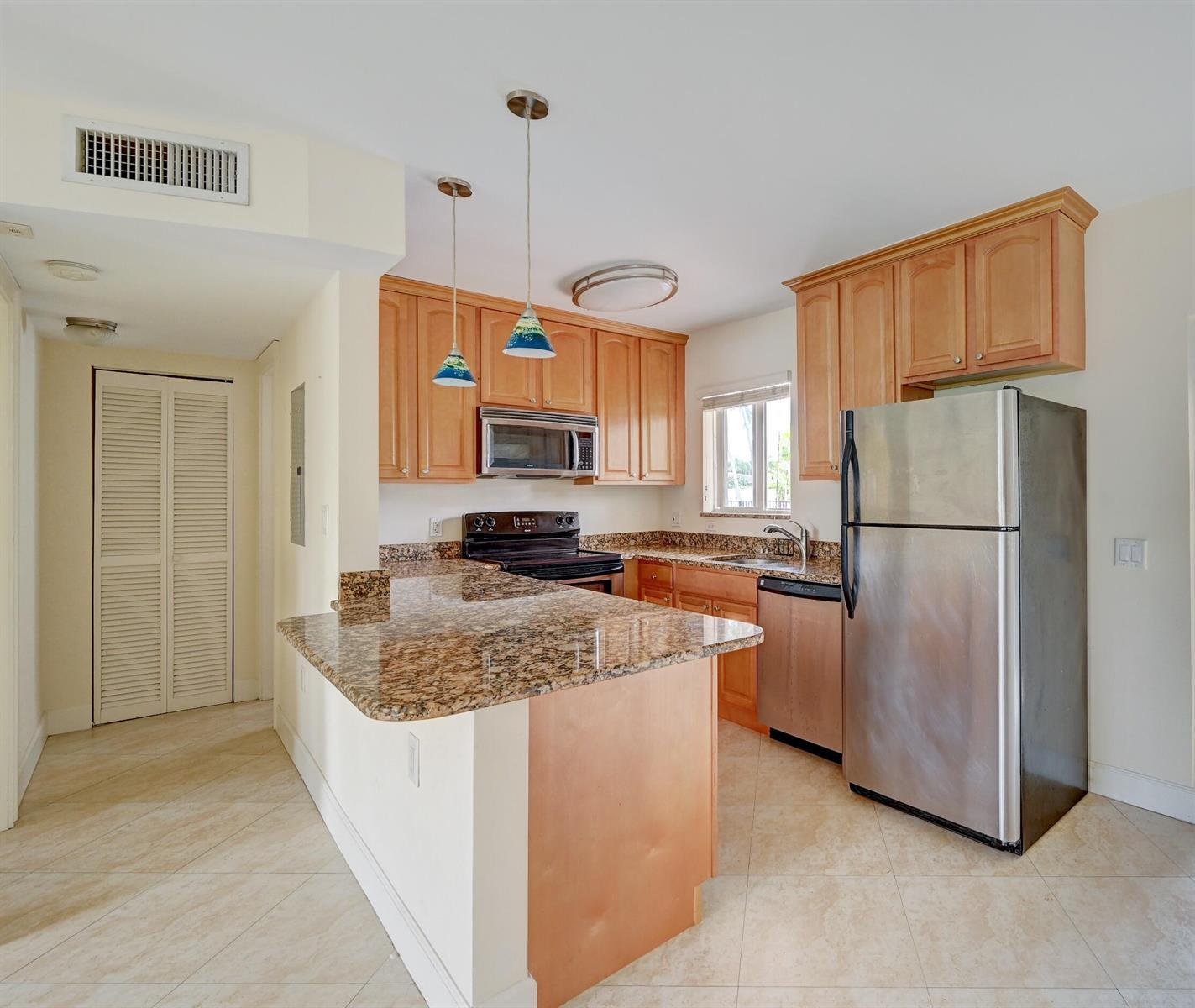 410 SW 15th Street # 105, Pompano Beach FL 33060