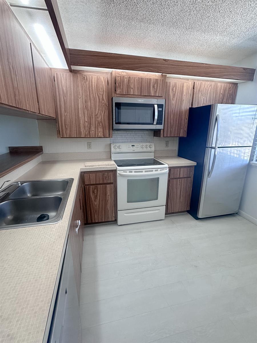 3511 Village Boulevard # 401, West Palm Beach FL 33409 photo 2
