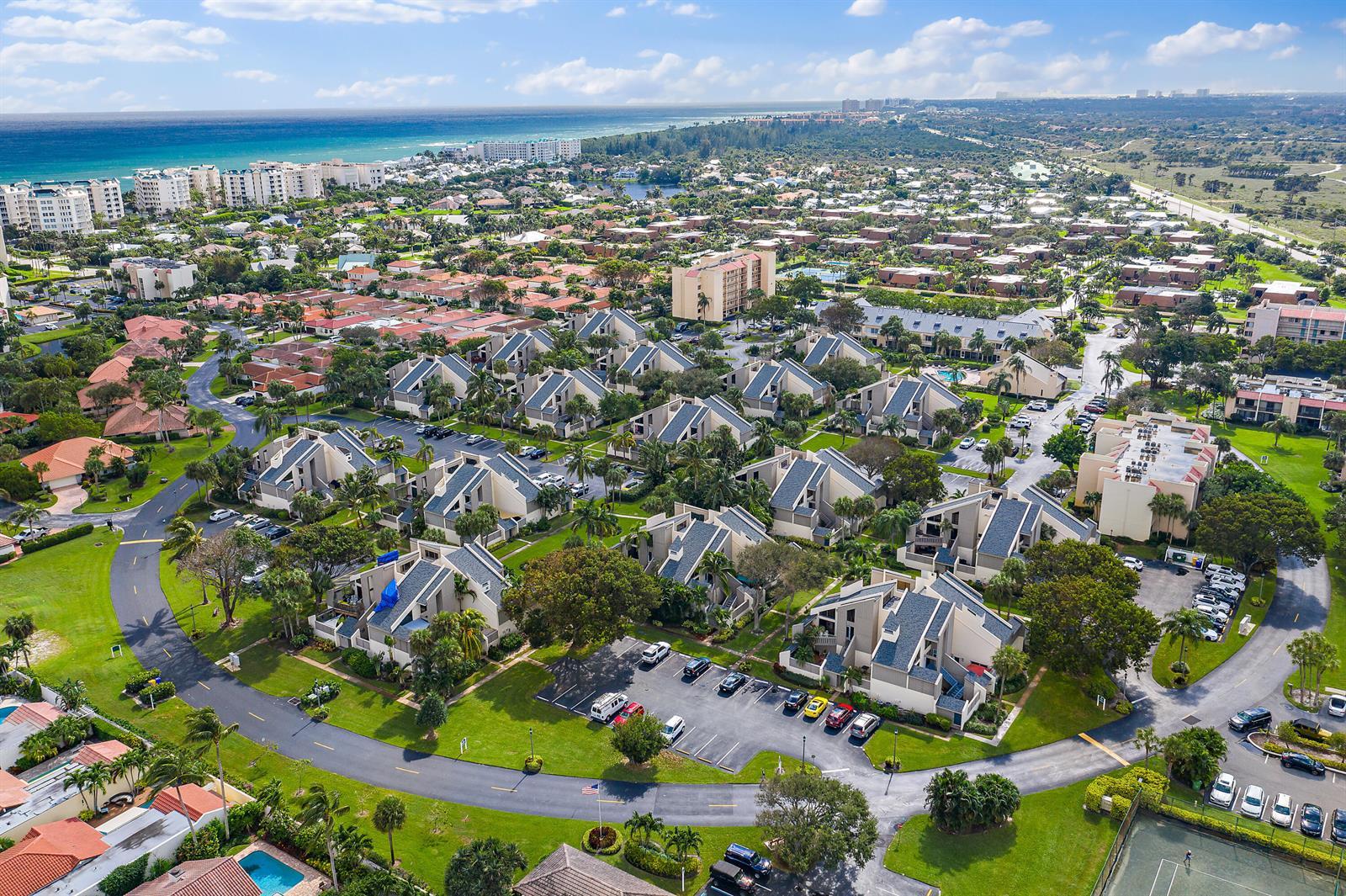 1605 Us-1, Jupiter FL 33477