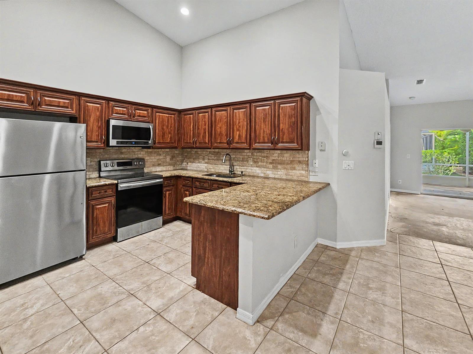 8543 Logia Circle, Boynton Beach FL 33472 photo 5