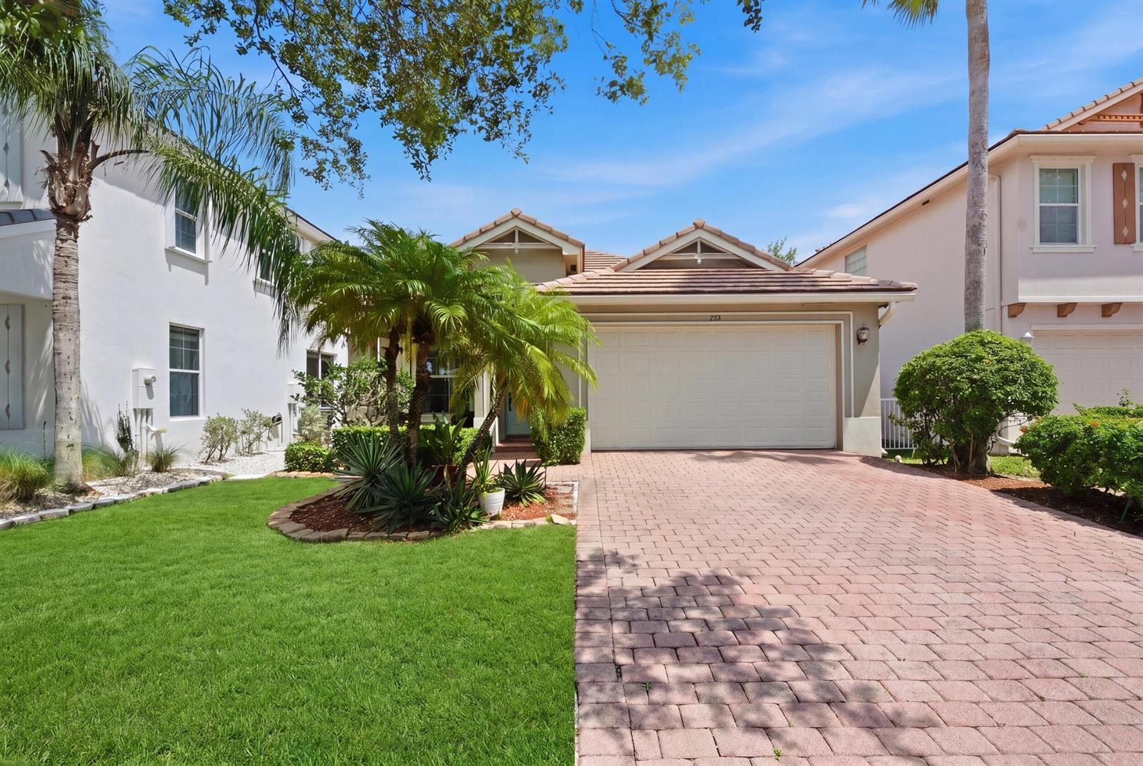 283 Mulberry Grove Road, West Palm Beach FL 33411 photo 2