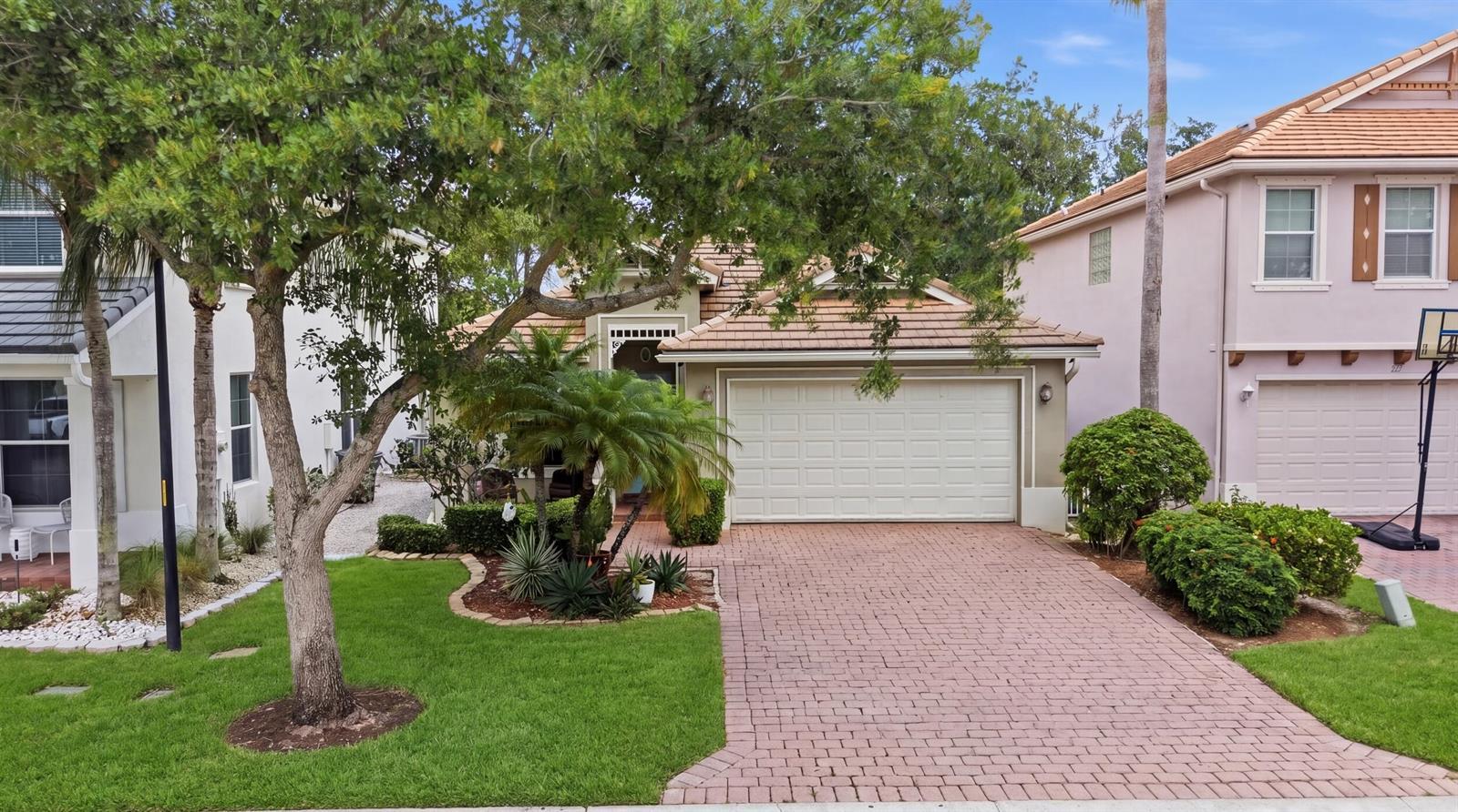 283 Mulberry Grove Road, West Palm Beach FL 33411 photo 3