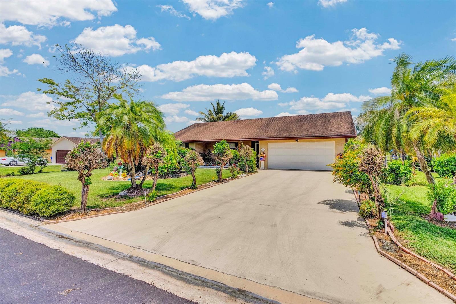 164 Meadowlark Drive, Royal Palm Beach FL 33411 photo 3
