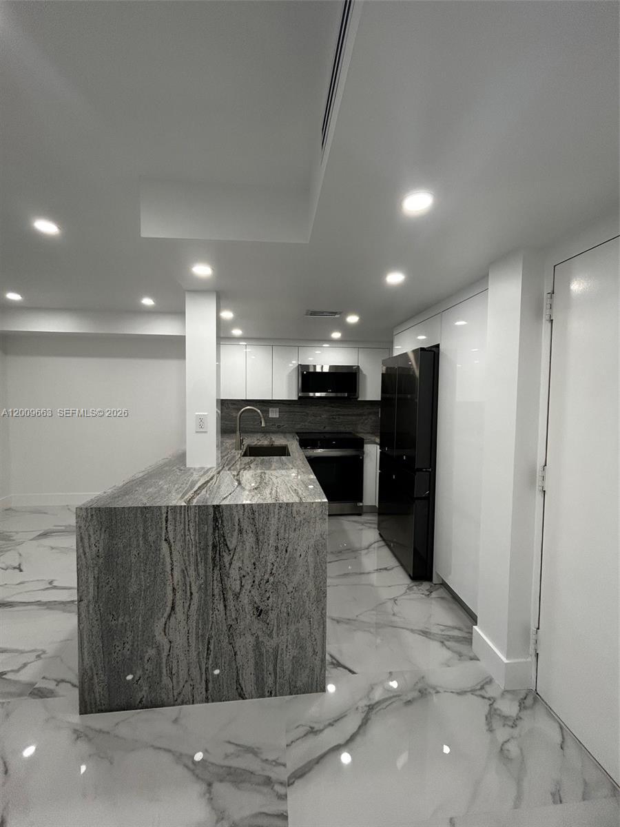 11790 SW 18th St # 3, Miami FL 33175 photo 4