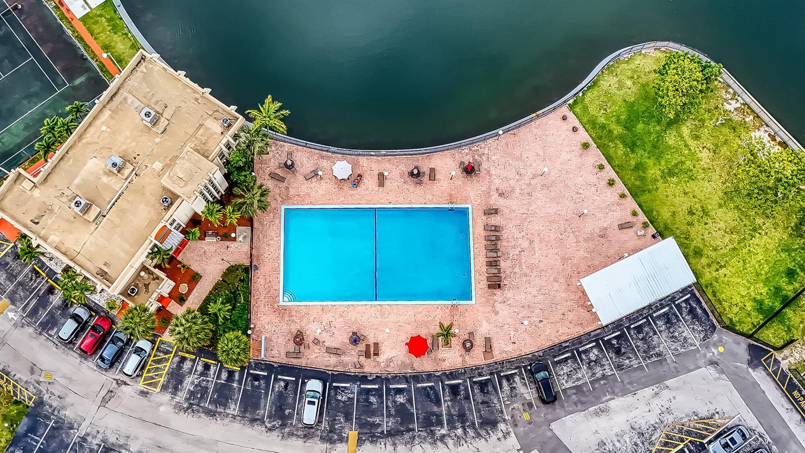 2000 Atlantic Shores Boulevard Apt 410, Hallandale Beach FL 33009 photo 2