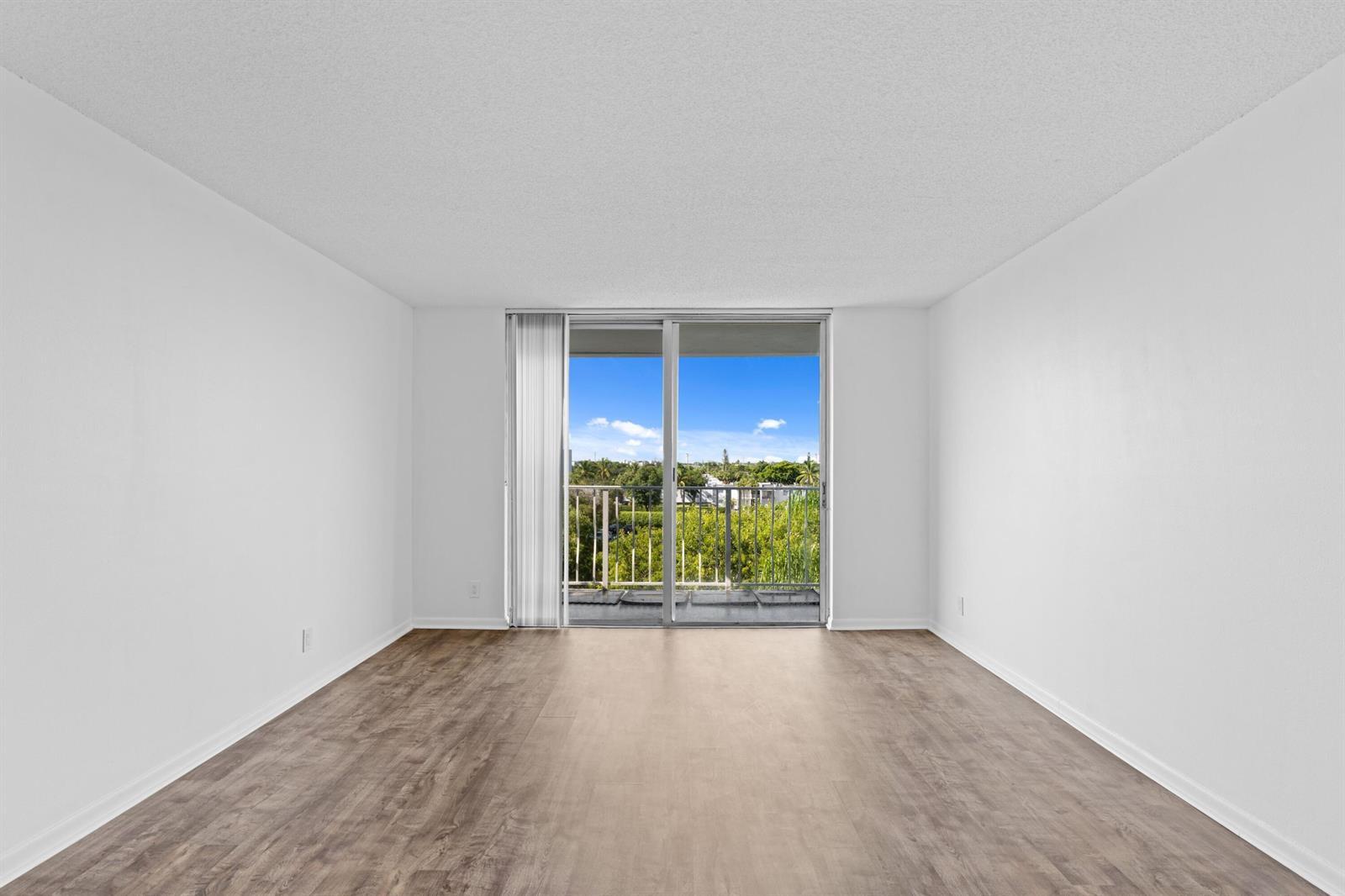 470 Executive Center Drive # 5k, West Palm Beach FL 33401 photo 3