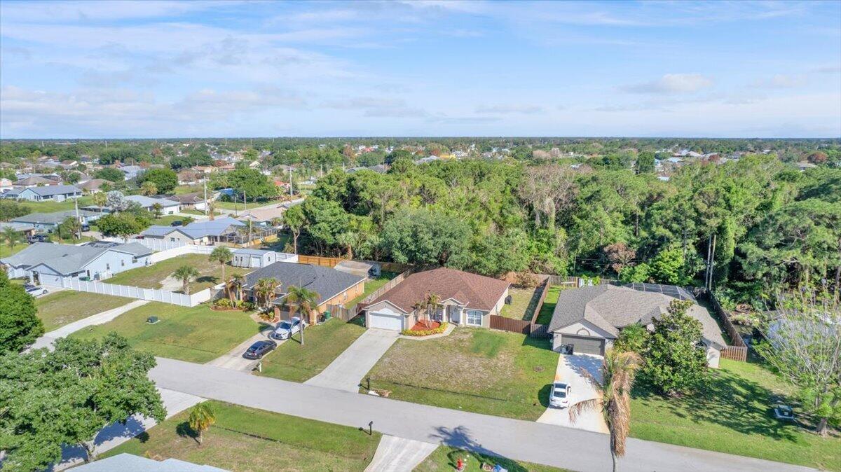 538 SW Comet Terrace, Port St. Lucie FL 34953 photo 4