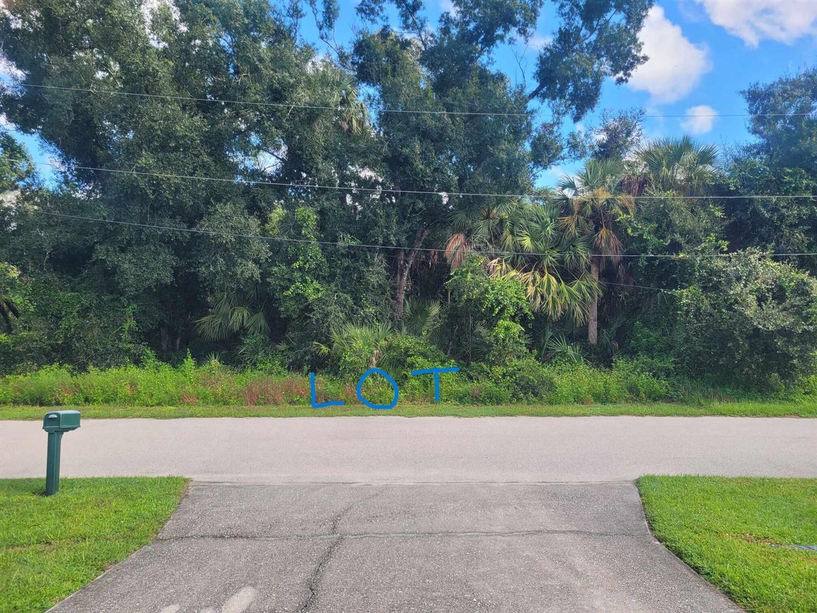 000 April Avenue, North Port FL 34288 photo 5