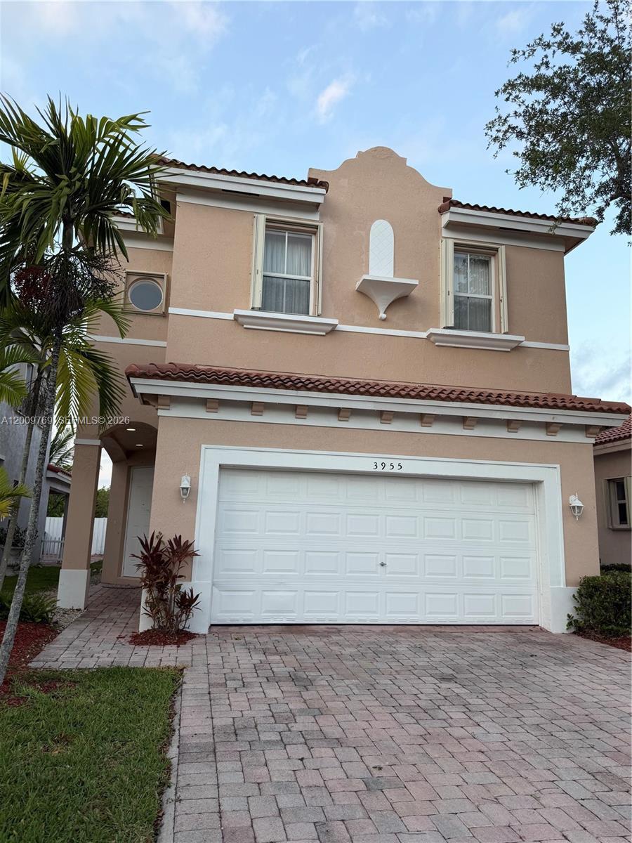 3955 NE 13th Dr, Homestead FL 33033 photo 2