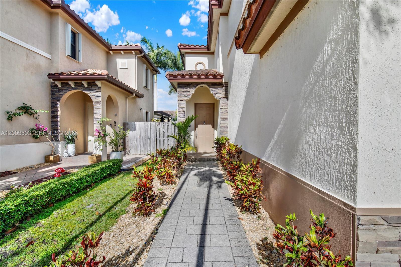 560 SE 33rd Ter, Homestead FL 33033 photo 3