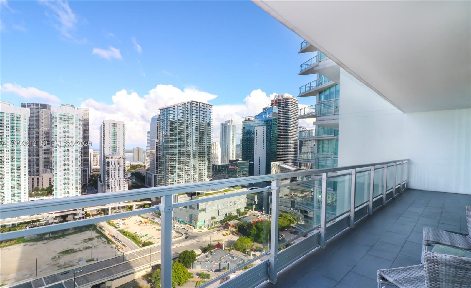 92 SW 3rd St # 3211, Miami FL 33130