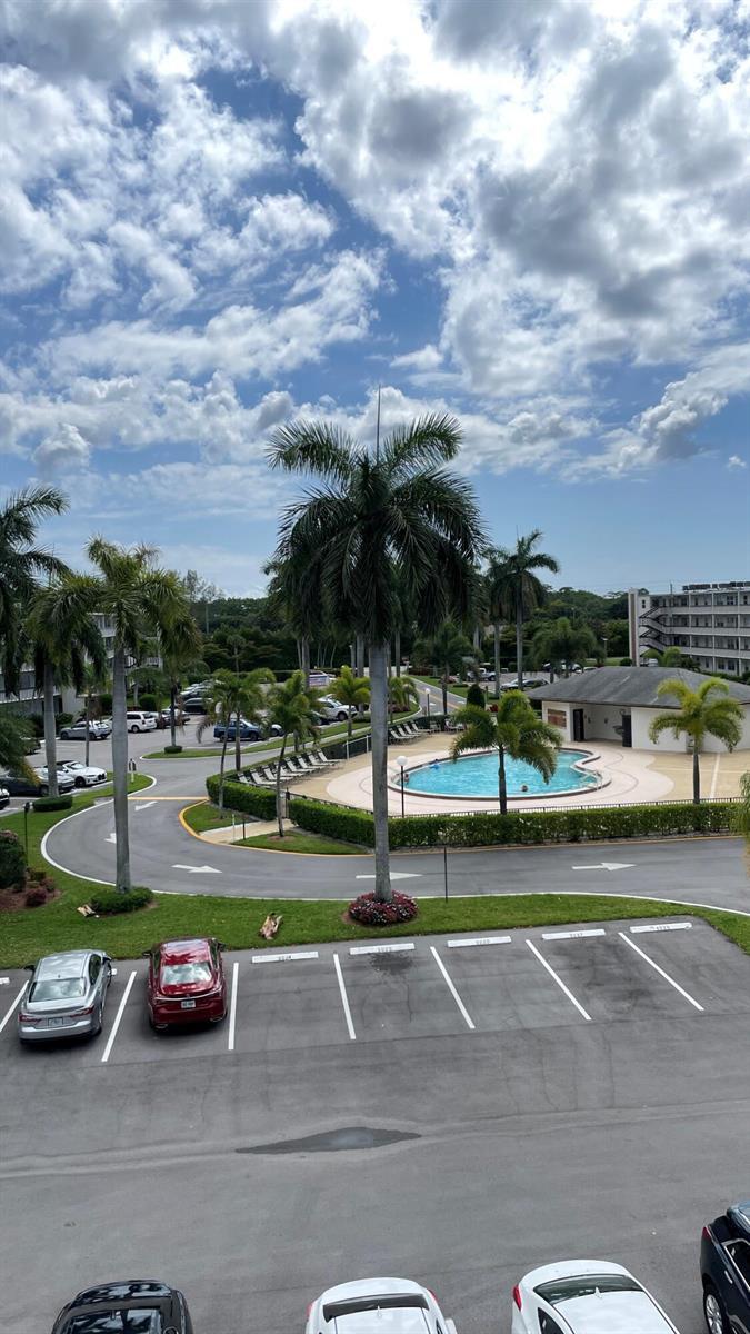 4022 Hythe B, Boca Raton FL 33434 photo 2