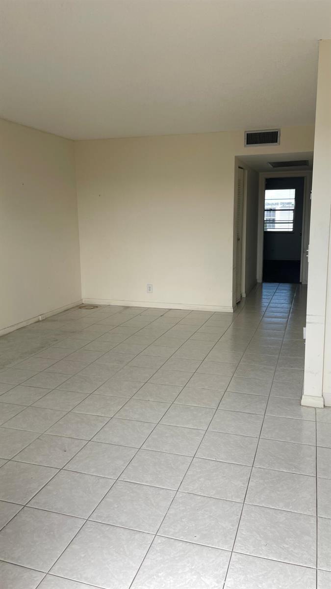 4022 Hythe B, Boca Raton FL 33434 photo 3