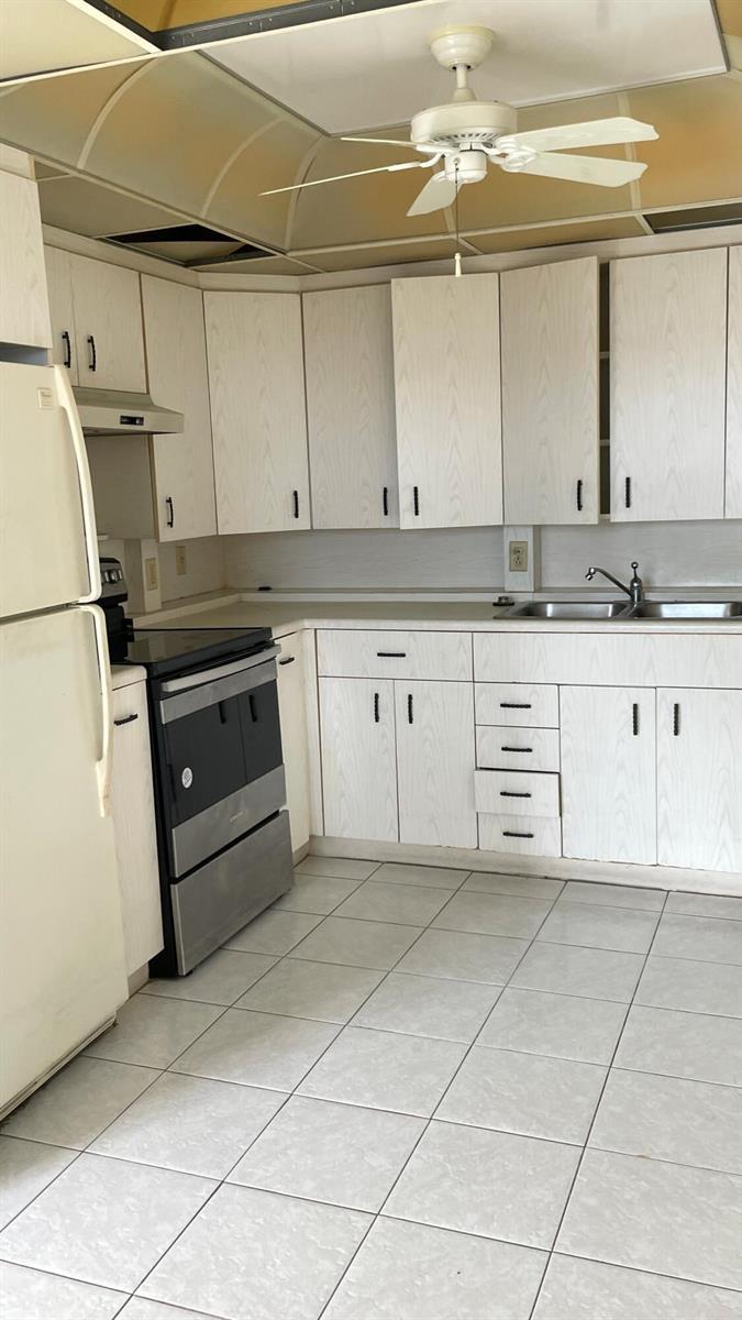 4022 Hythe B, Boca Raton FL 33434 photo 5