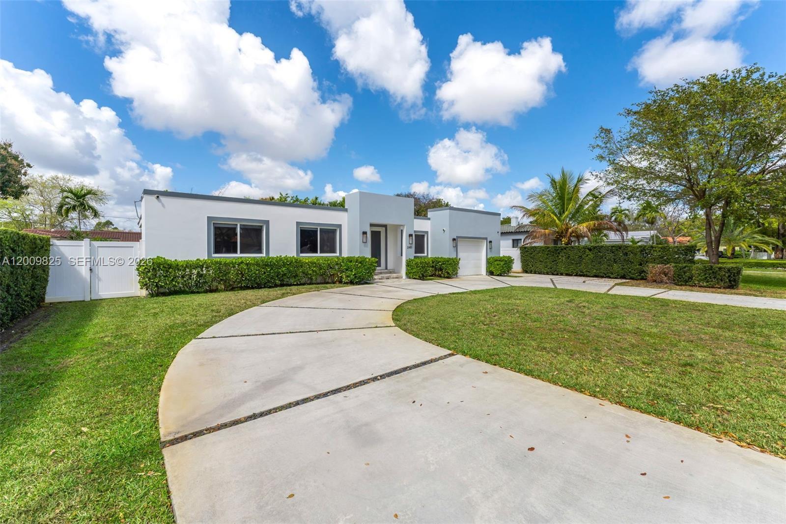 240 Lenape Dr, Miami Springs FL 33166 photo 2