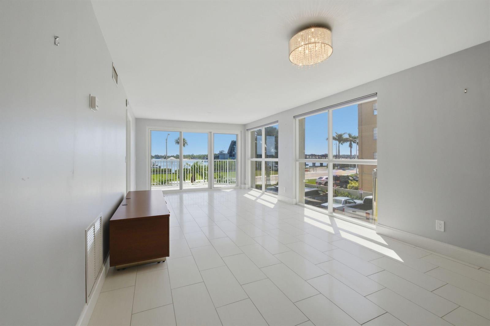 3901 S Flagler Drive # 203, West Palm Beach FL 33405 photo 5