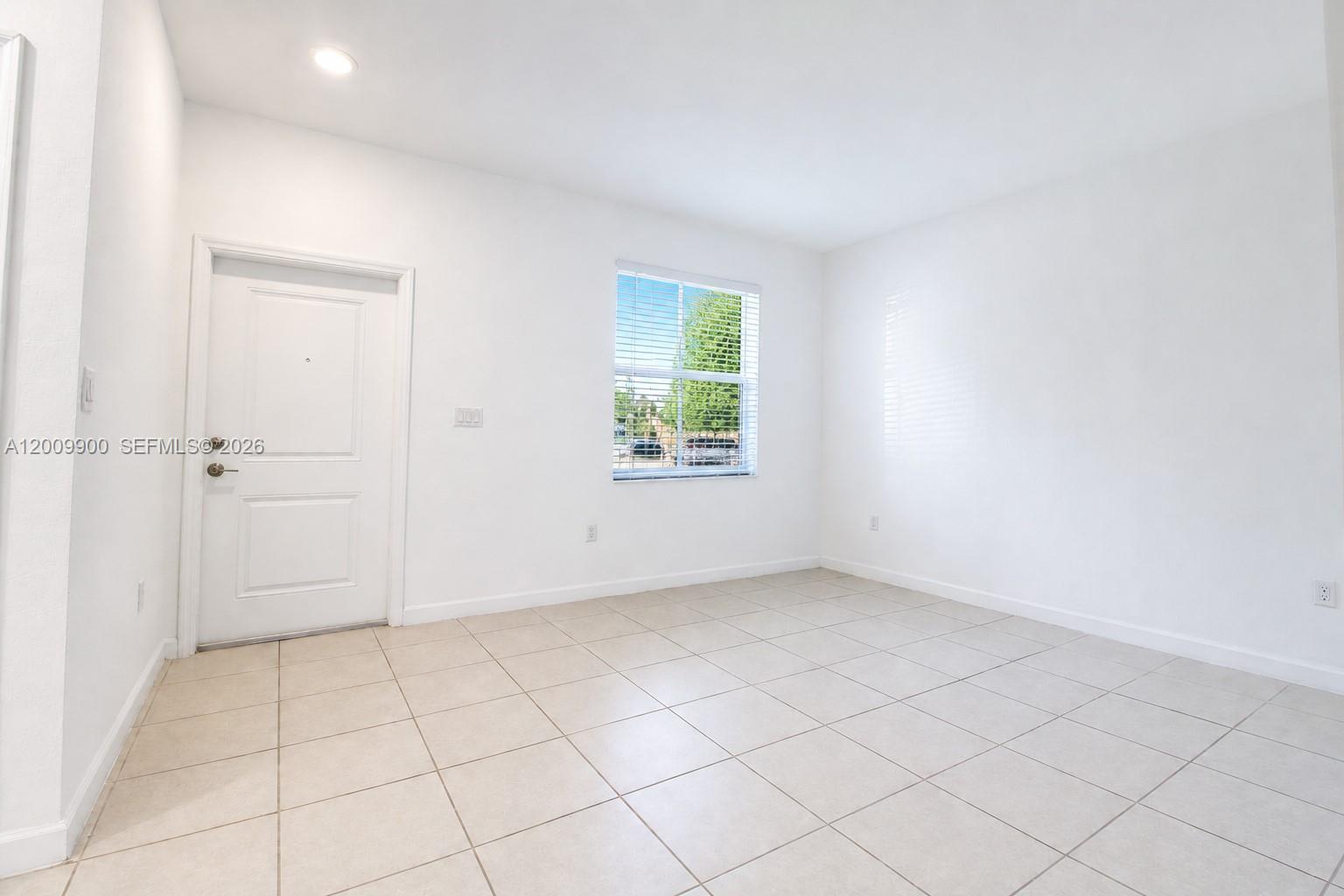2664 SE 19th St, Homestead FL 33035 photo 4