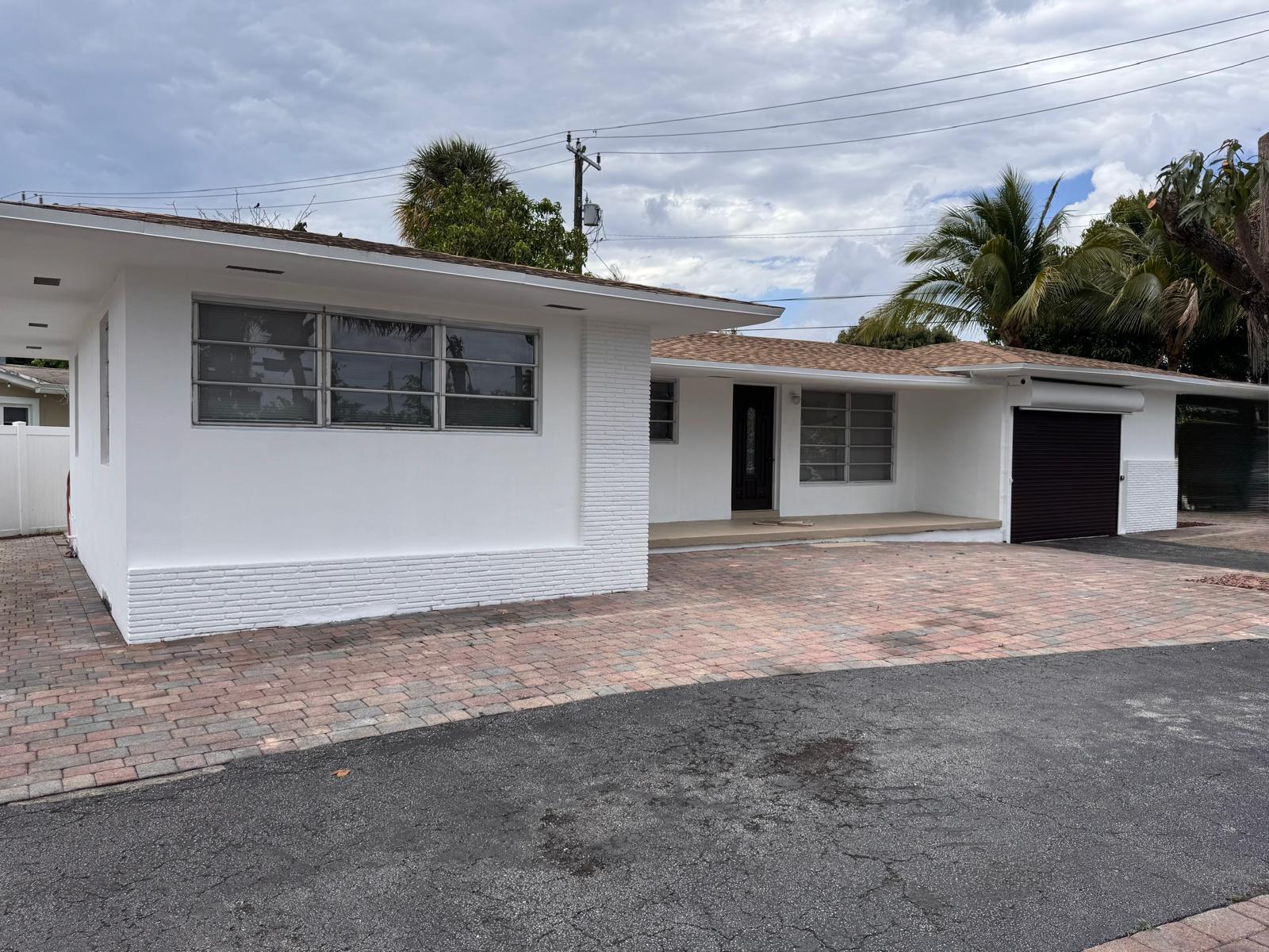 11 NW 56th Street, Oakland Park FL 33309