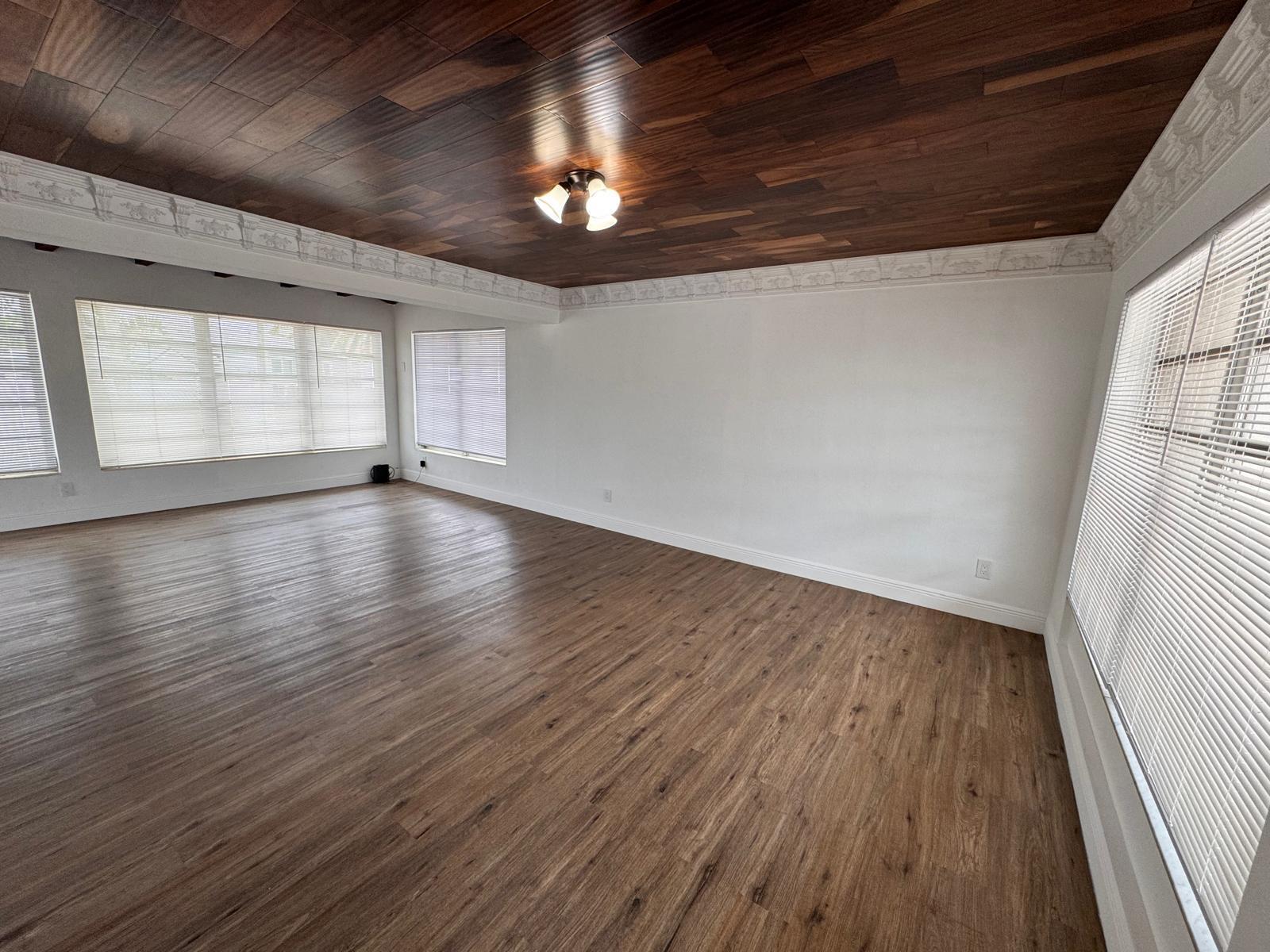 11 NW 56th Street, Oakland Park FL 33309 photo 4
