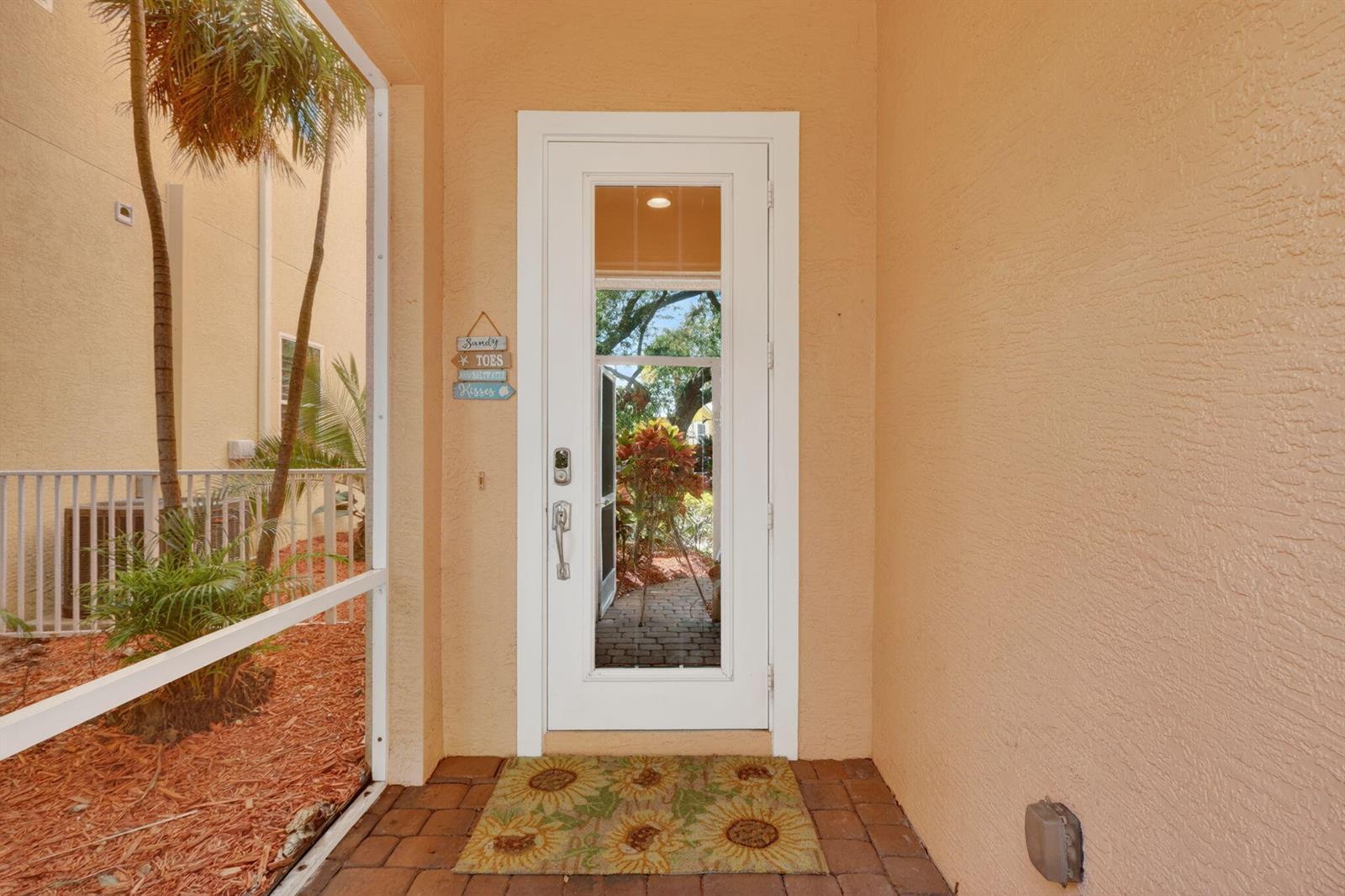 540 SW Akron Avenue, Stuart FL 34994 photo 2