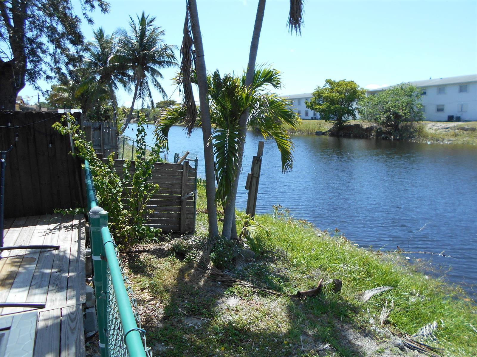 510 NW 43rd Street, Deerfield Beach FL 33064 photo 2