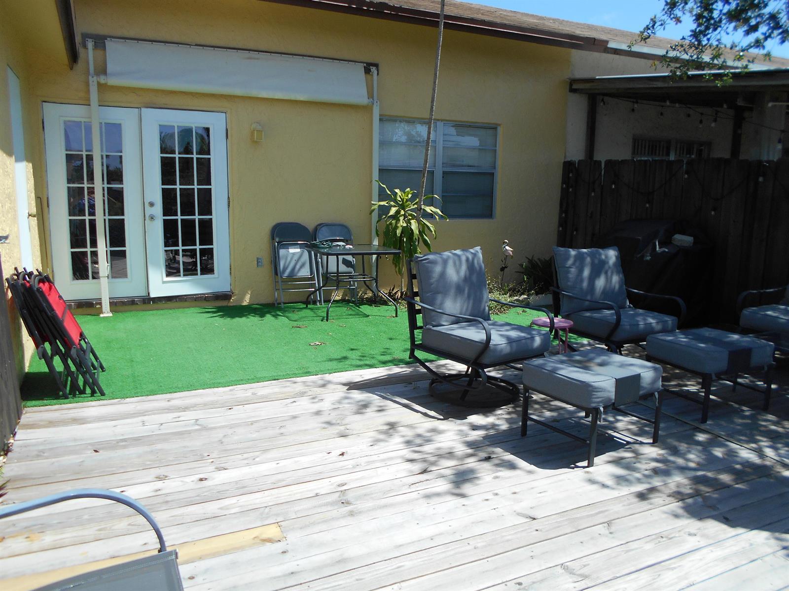 510 NW 43rd Street, Deerfield Beach FL 33064 photo 4