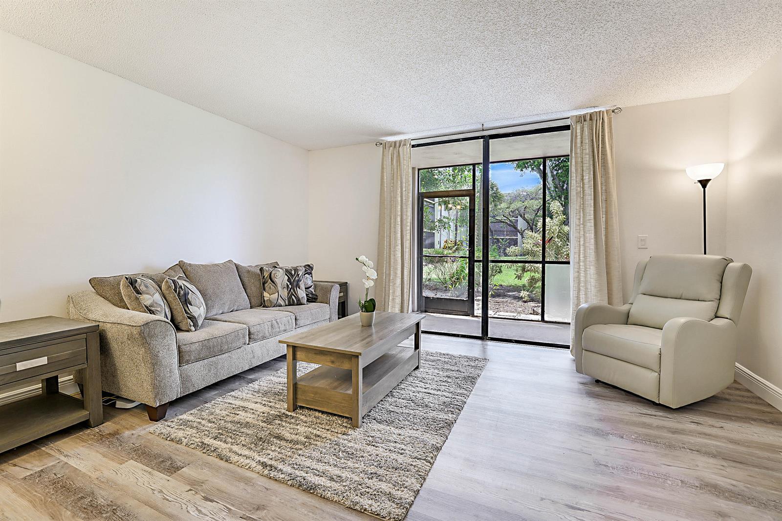 5160 Las Verdes Circle # 117, Delray Beach FL 33484 photo 4