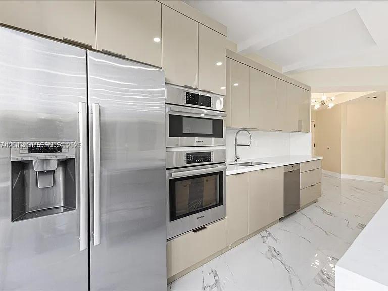 3900 Island Blvd # B408, Aventura FL 33160 photo 2
