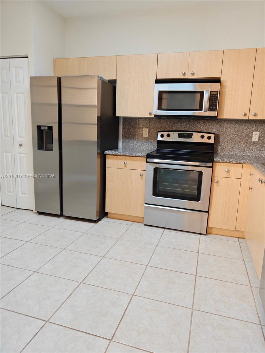 4126 Forest Dr # 0, Weston FL 33332 photo 4