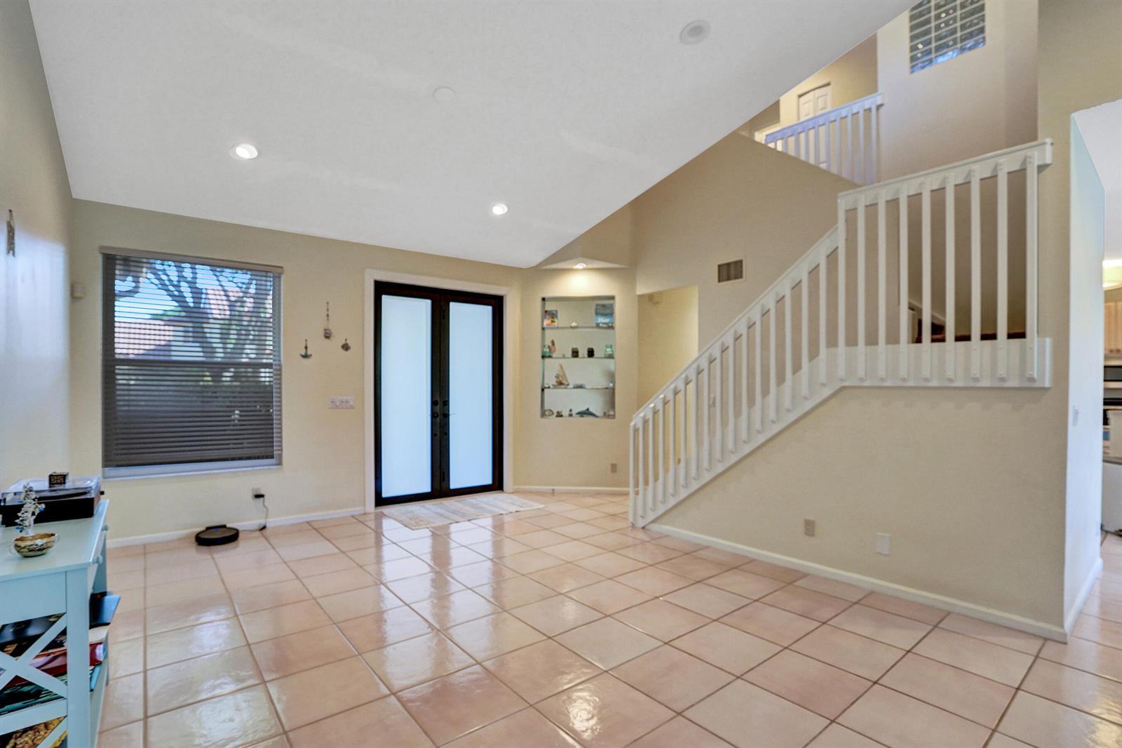 23449 Water Circle, Boca Raton FL 33486 photo 2