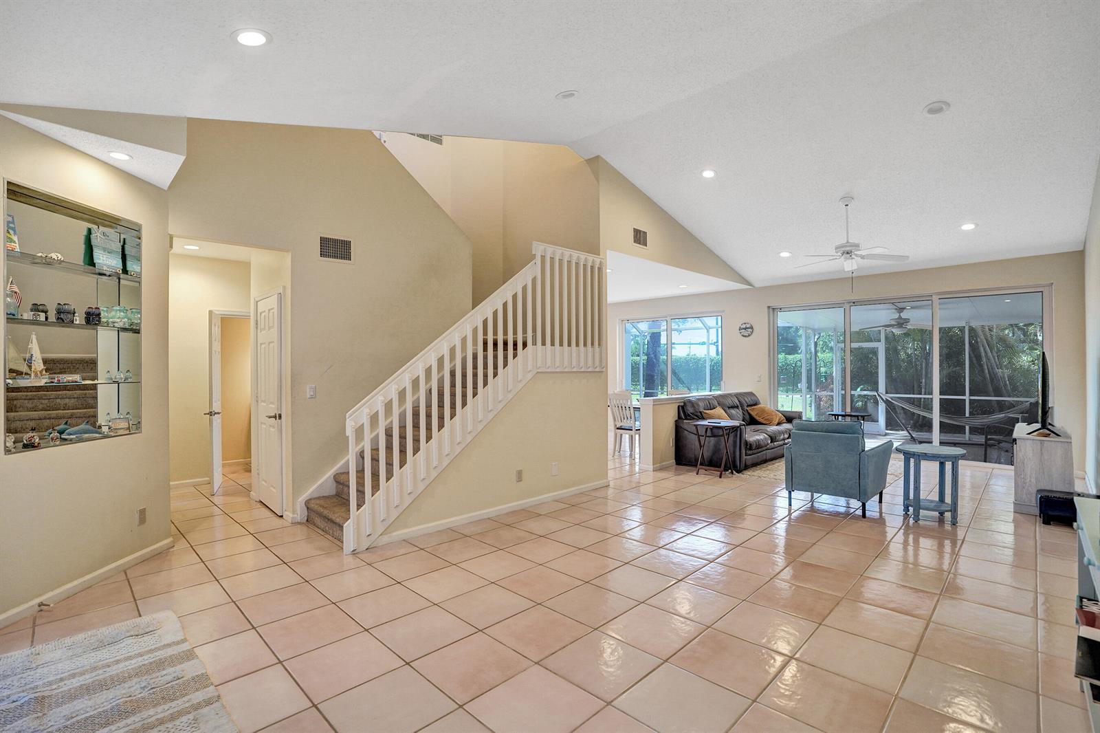 23449 Water Circle, Boca Raton FL 33486 photo 3