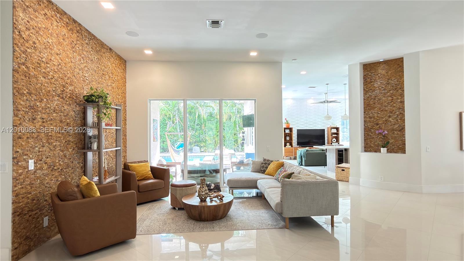 3829 Heron Ridge Ln, Weston FL 33331