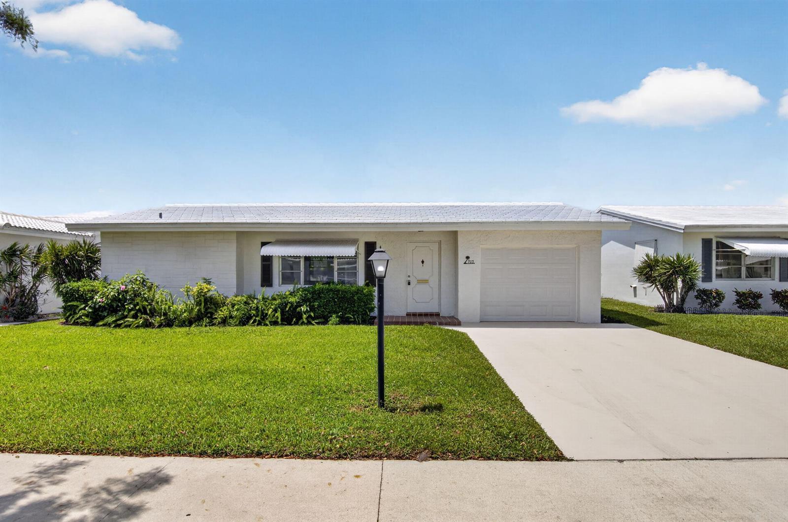 703 SW 18th Street, Boynton Beach FL 33426