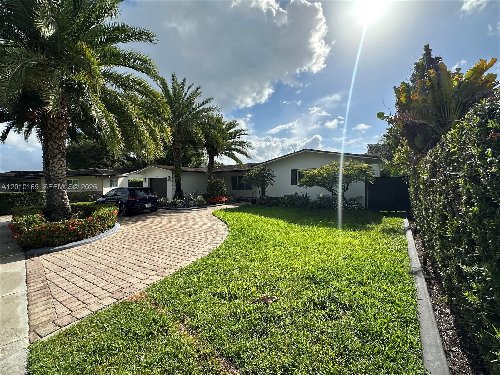 9275 SW 67th St, Miami FL 33173 photo 4