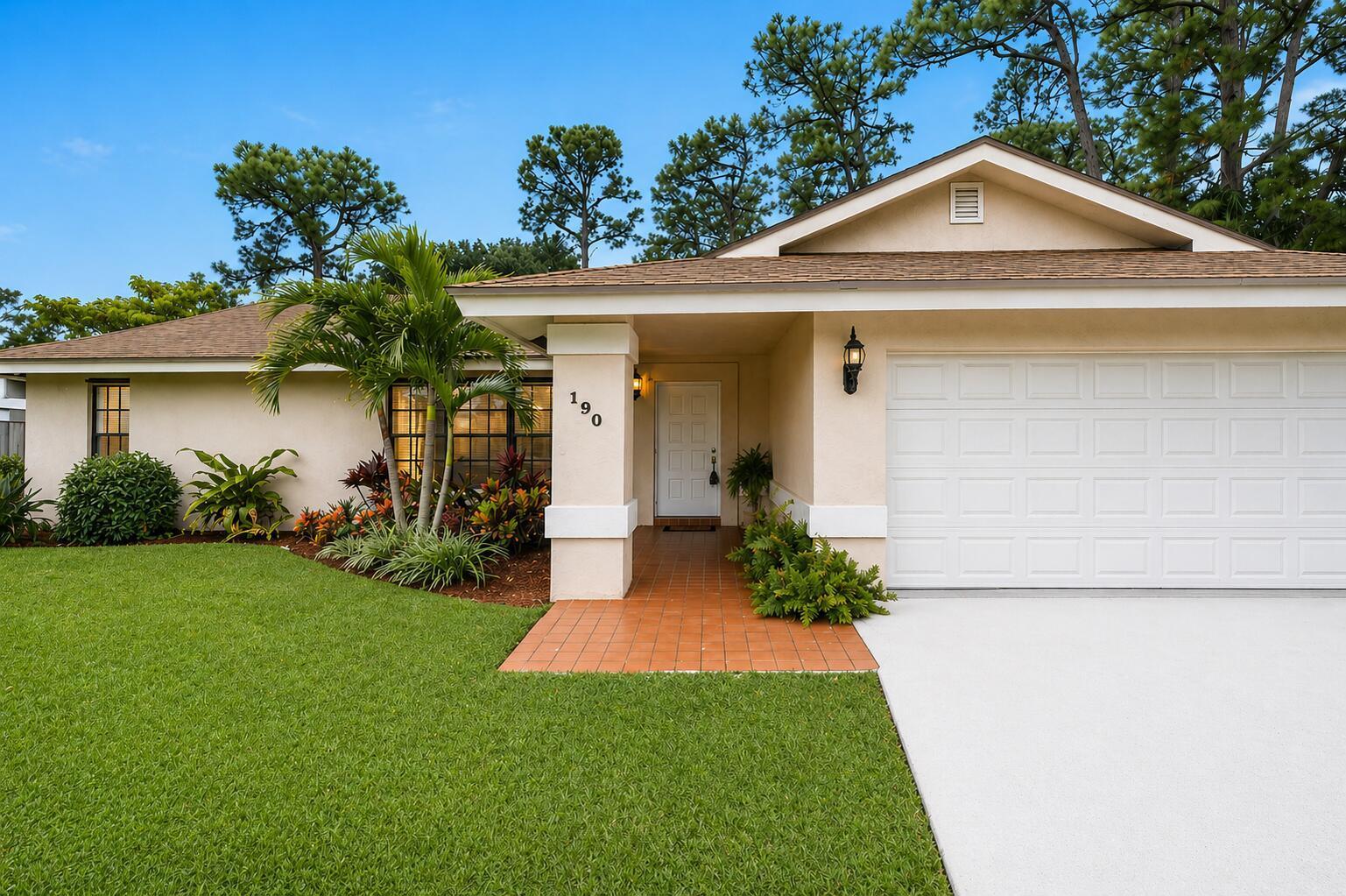 190 Parkwood Drive S, Royal Palm Beach FL 33411