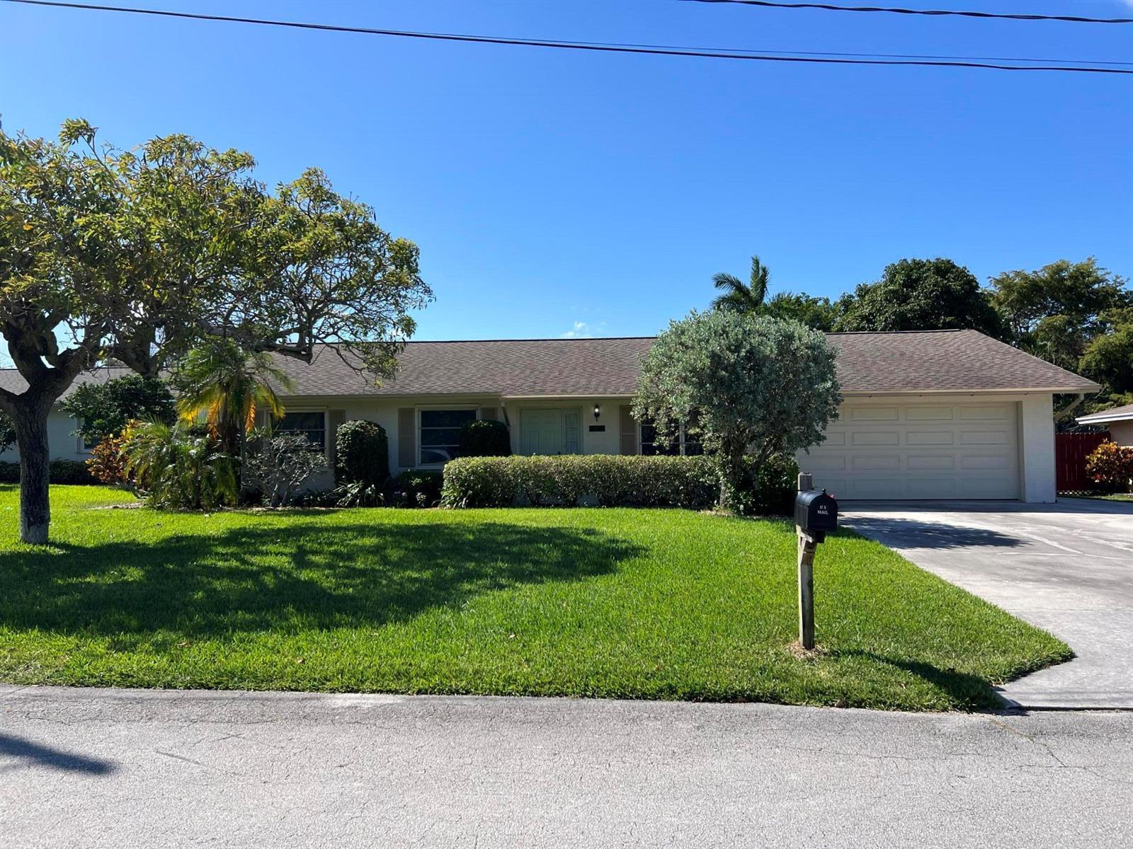 2705 Park Drive, Lantana FL 33462