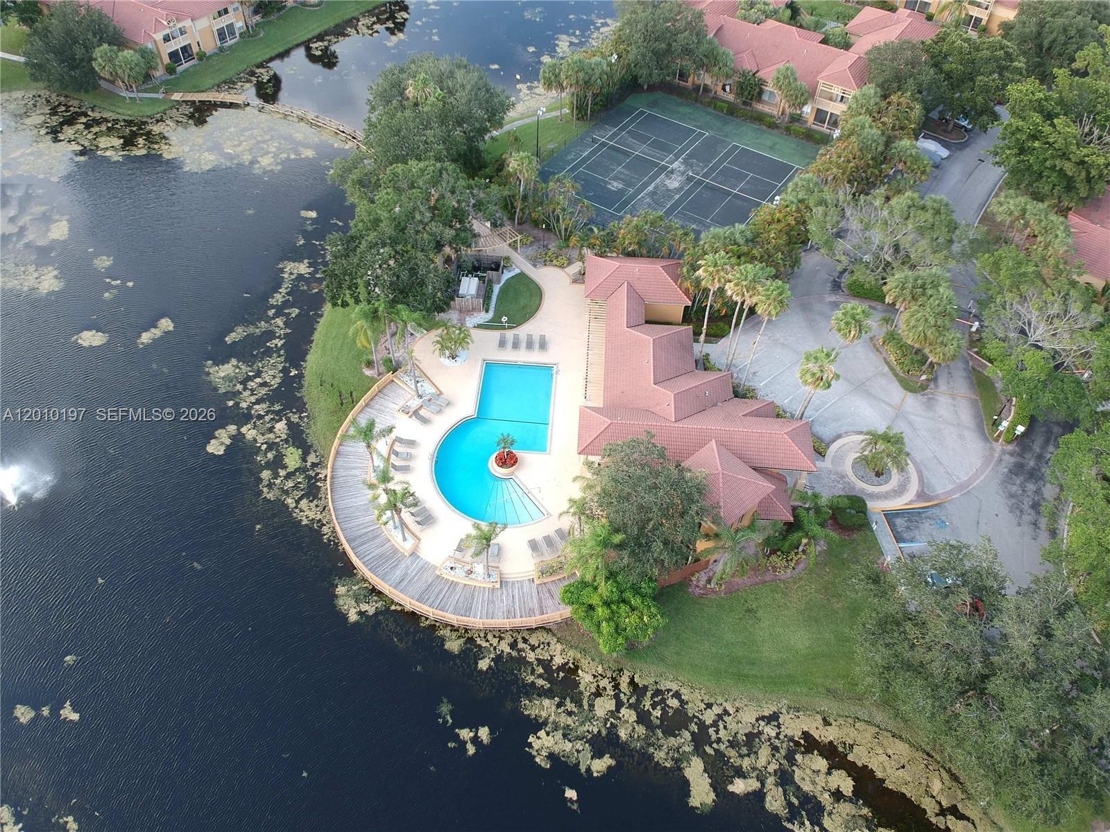 4767 Via Palm Lks # 204, West Palm Beach FL 33417