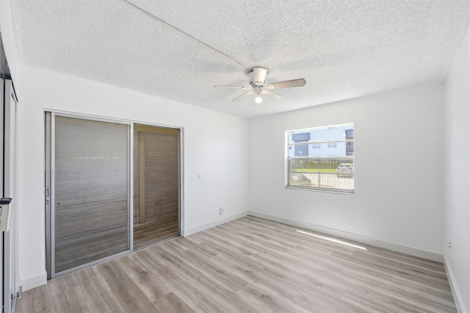 452 Normandy # J, Delray Beach FL 33484 photo 5