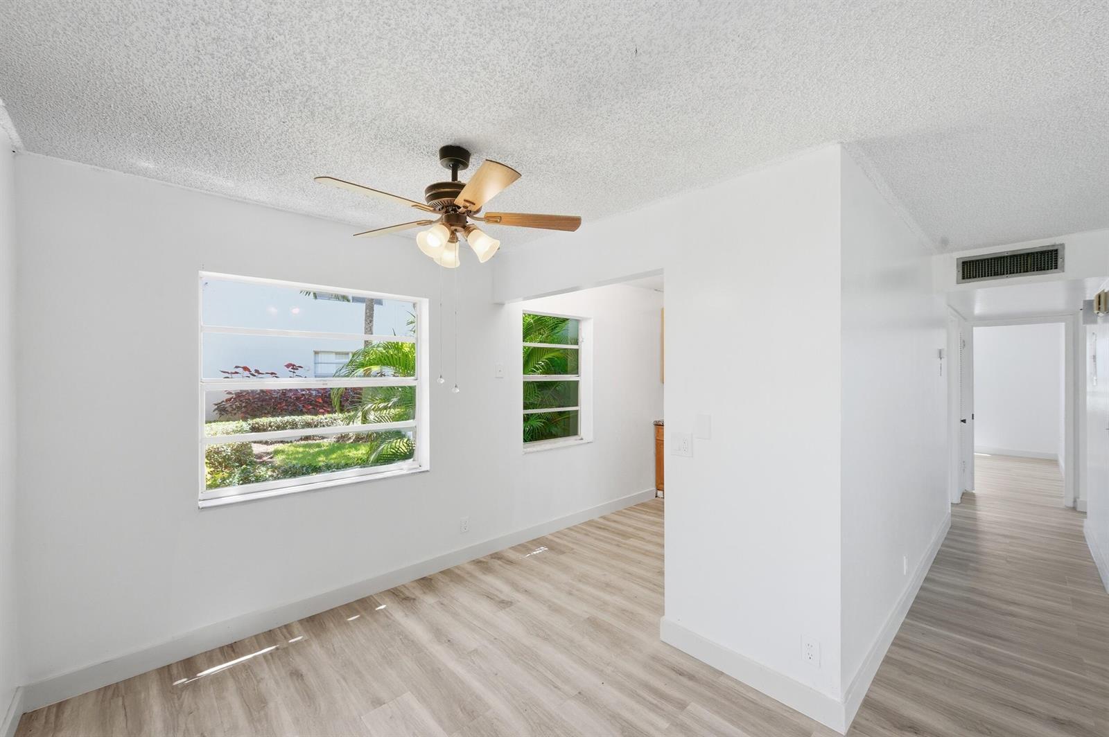 452 Normandy # J, Delray Beach FL 33484 photo 4