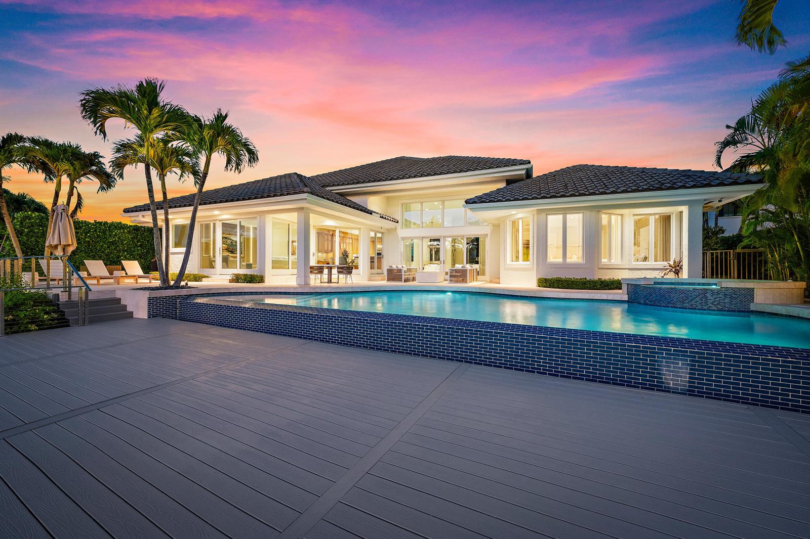 121 Commodore Drive, Jupiter FL 33477 photo 4