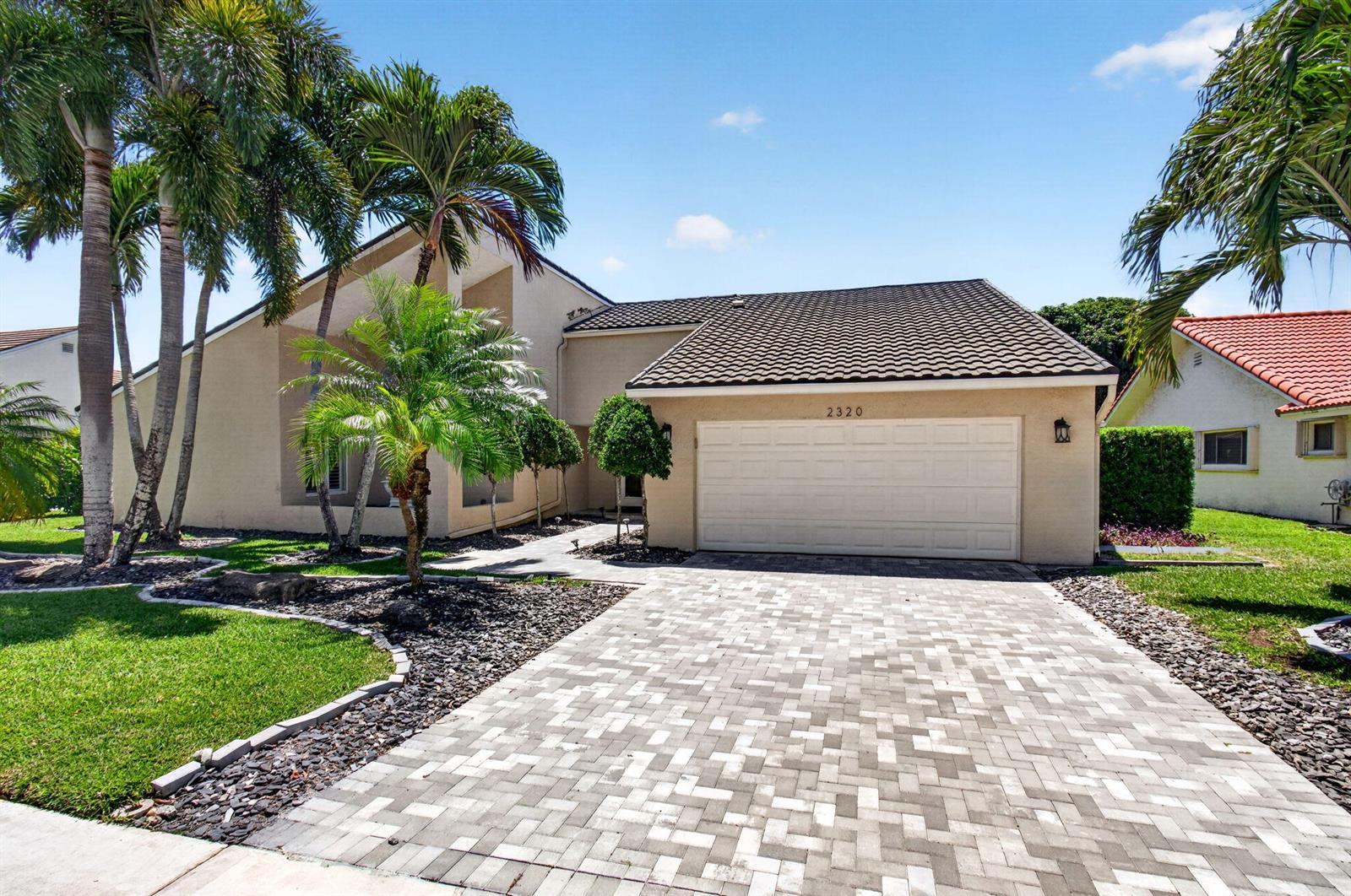 2320 SW 23rd Cranbrook Drive, Boynton Beach FL 33436 photo 3