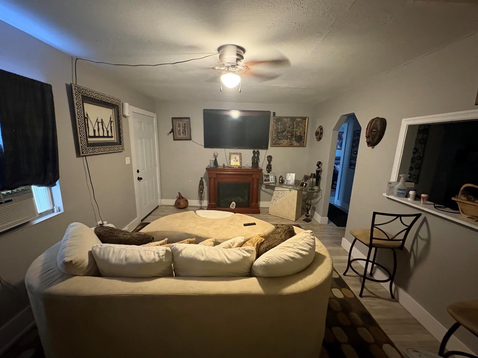 101 E 28th Street, Riviera Beach FL 33404 photo 3