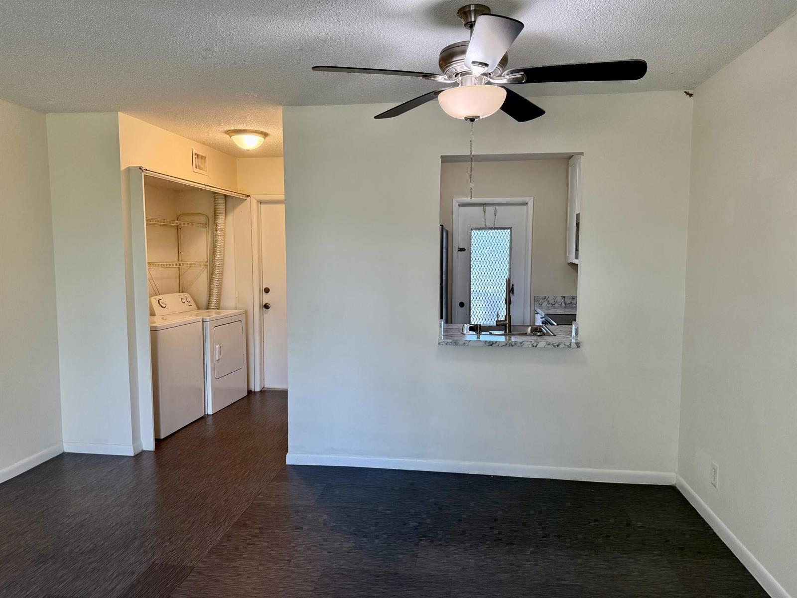 560 SE 2nd Avenue, Deerfield Beach FL 33441 photo 3