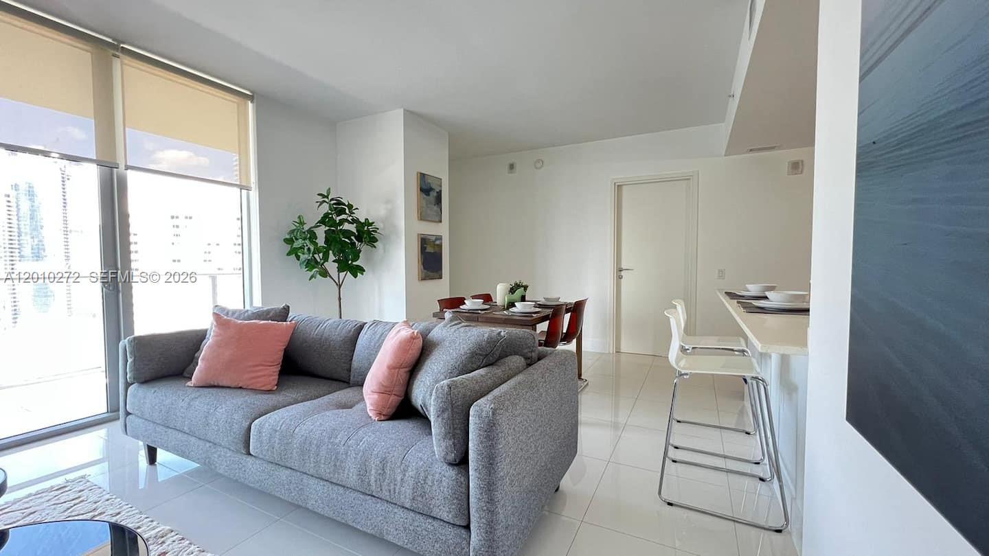 1300 Brickell Bay Dr # 3400, Miami FL 33131 photo 3