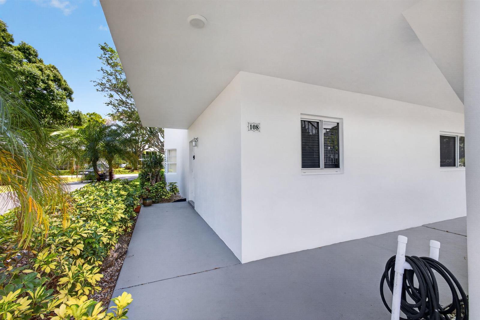 6 Garden Street E # 108p, Tequesta FL 33469 photo 2